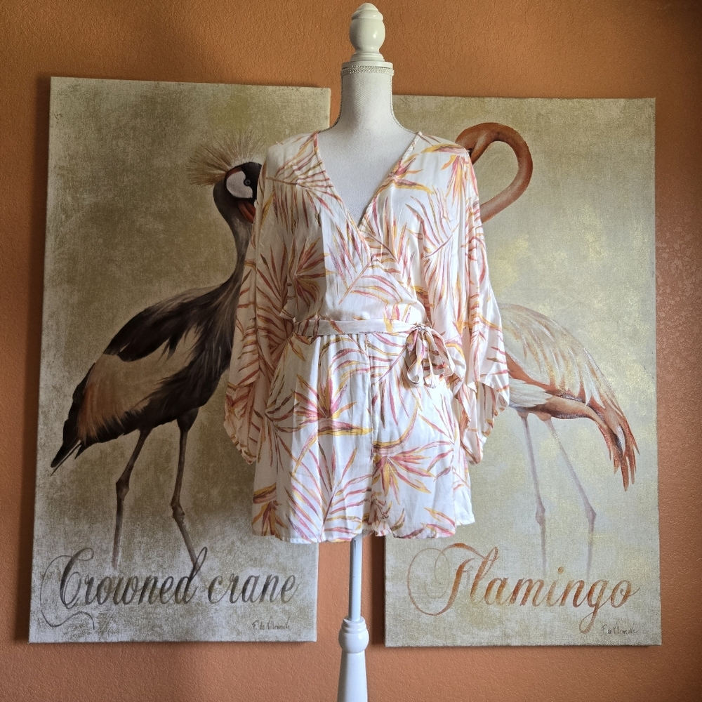 NWT Amuse Society Pacific Paradise Jumper Romper Tropical Large Cream Pink Modal